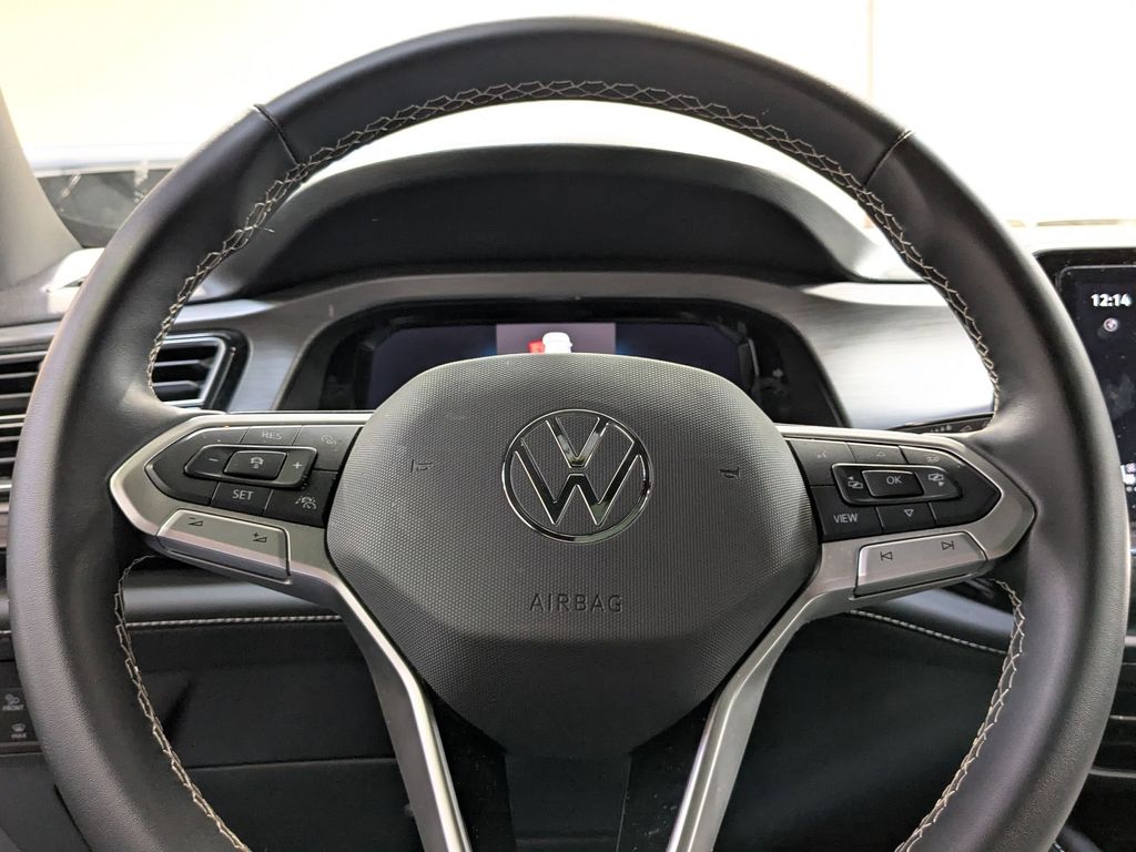 Thumbnail: 2025 Volkswagen Atlas - 13