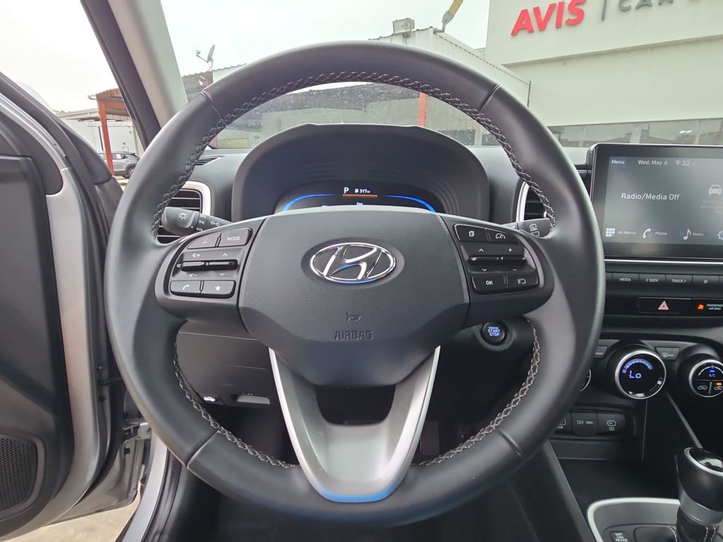 Thumbnail: 2025 Hyundai Venue - 22