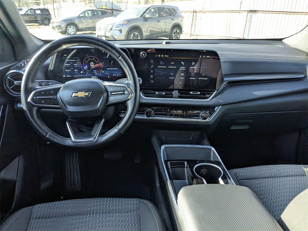 Thumbnail: 2025 Chevrolet Equinox - 25