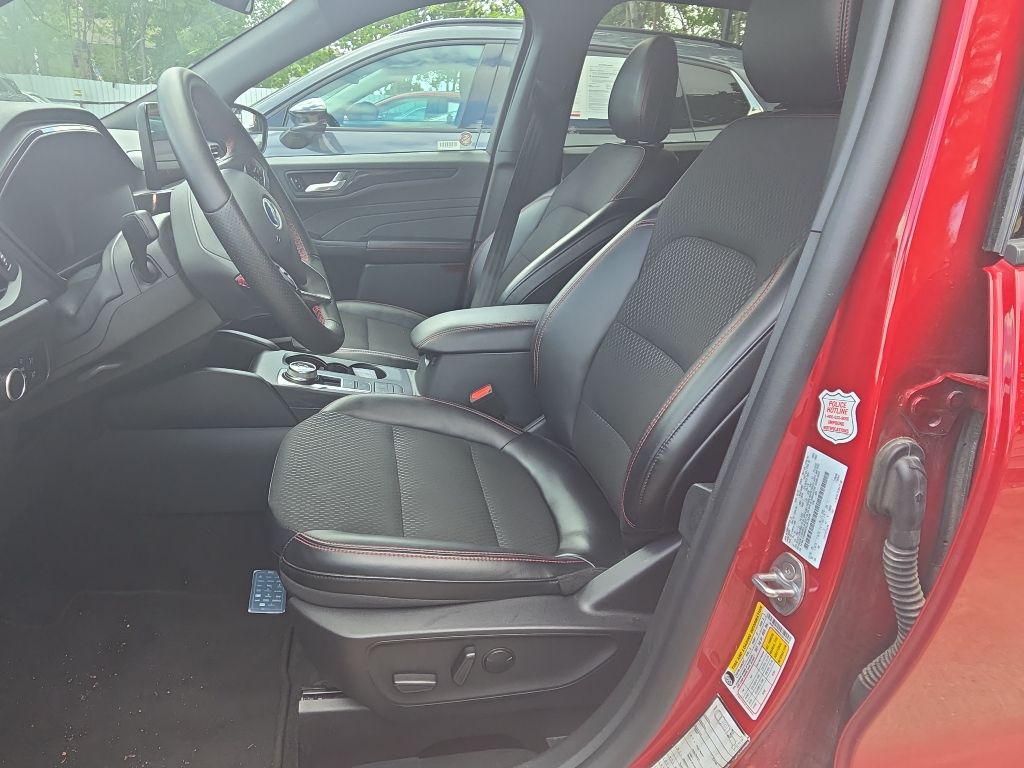 Thumbnail: 2025 Ford Escape - 3