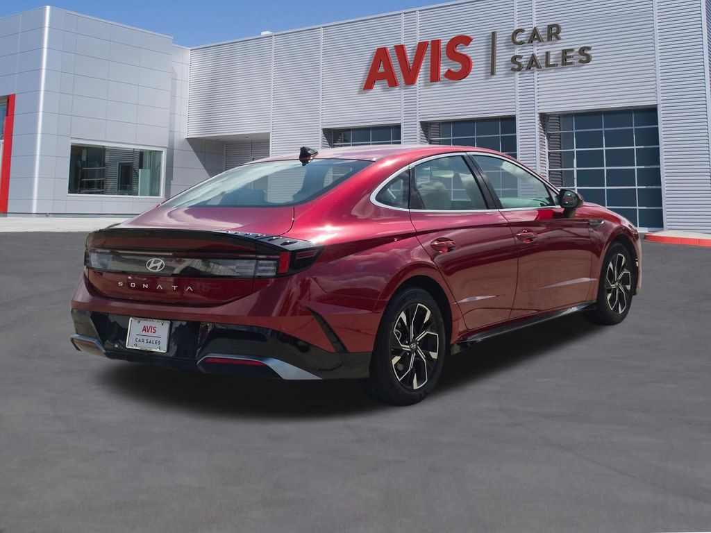 Thumbnail: 2025 Hyundai Sonata - 3