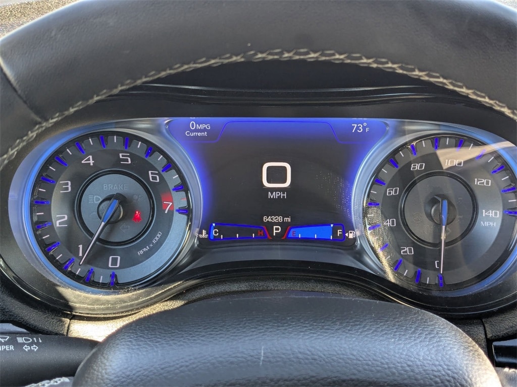 Thumbnail: 2023 Chrysler 300 - 18