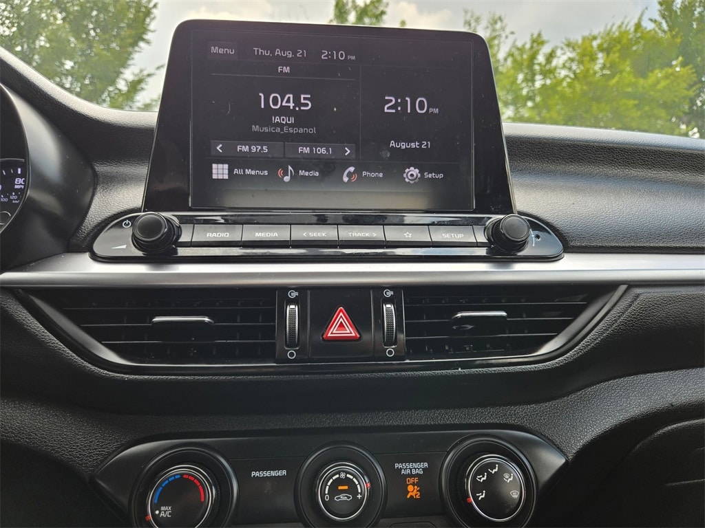 Thumbnail: 2024 Kia Forte - 17