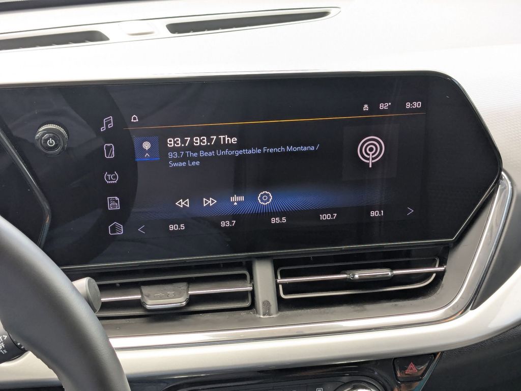 Thumbnail: 2025 Chevrolet Trax - 20