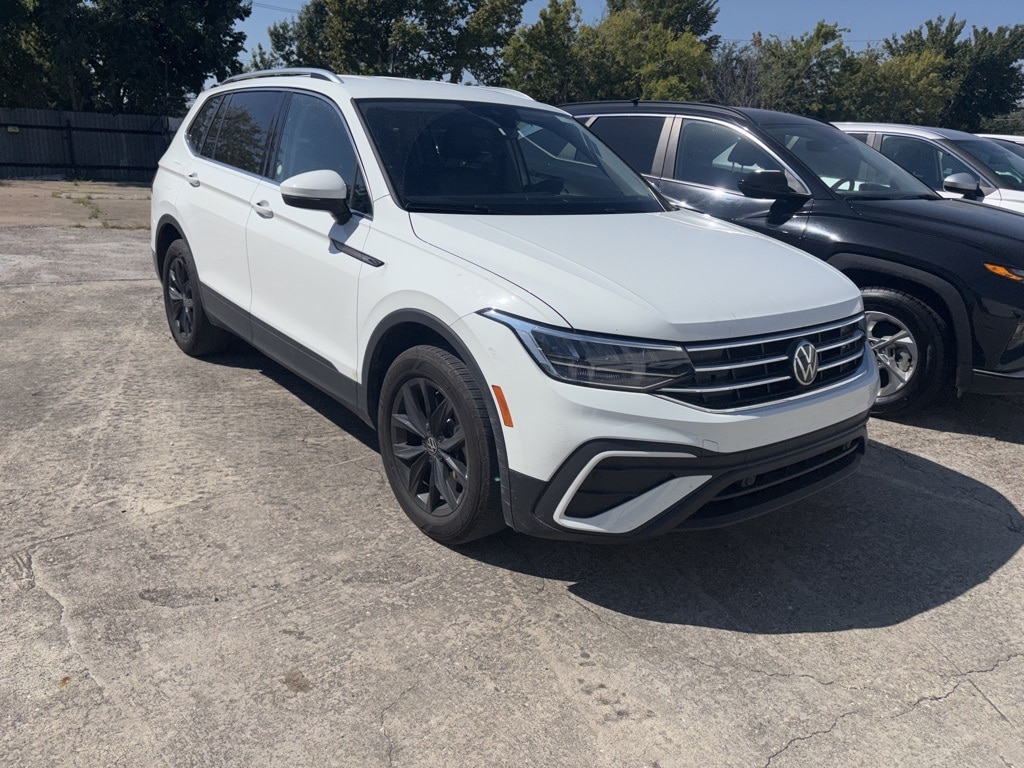 Thumbnail: 2024 Volkswagen Tiguan - 3