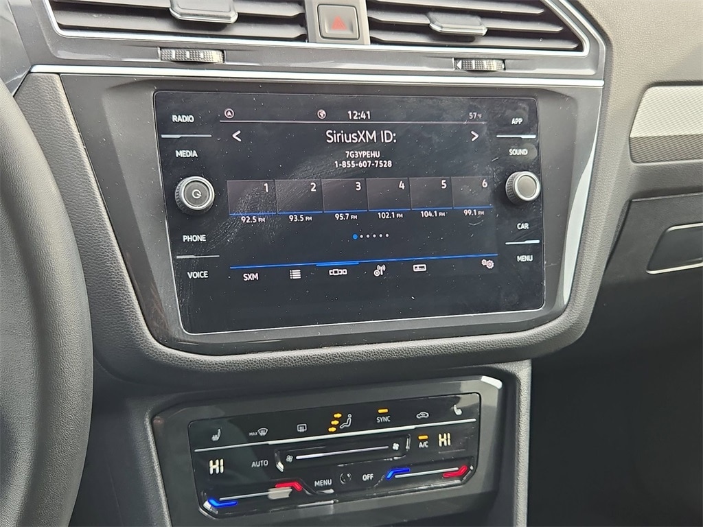 Thumbnail: 2024 Volkswagen Tiguan - 18