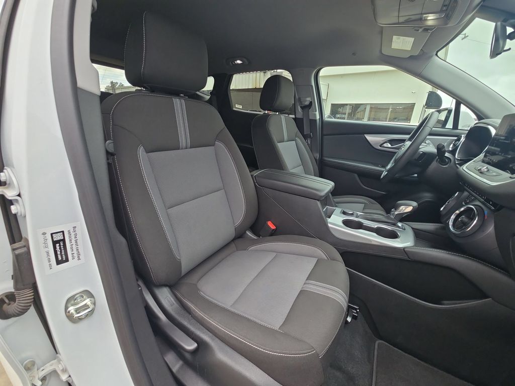 Thumbnail: 2025 Chevrolet Blazer - 30
