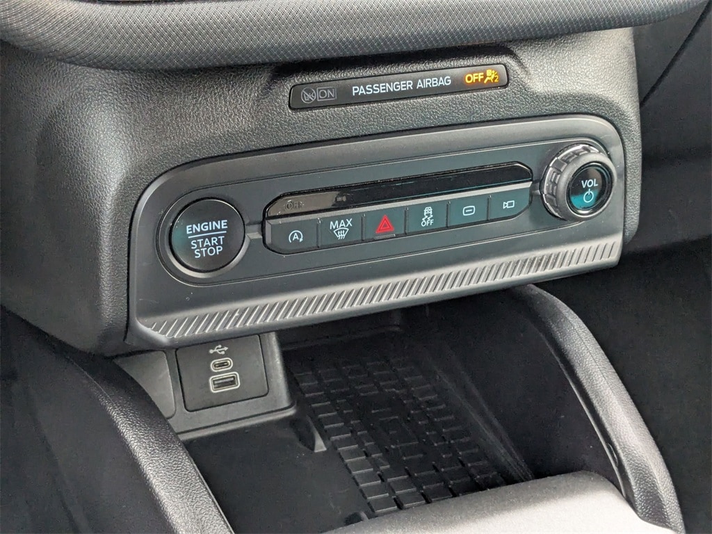 Thumbnail: 2025 Ford Bronco Sport - 22