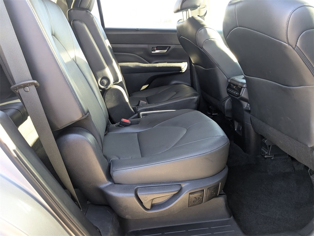 Thumbnail: 2025 Toyota Grand Highlander - 29