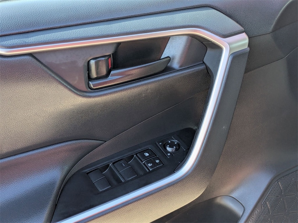 Thumbnail: 2024 Toyota RAV4 - 13
