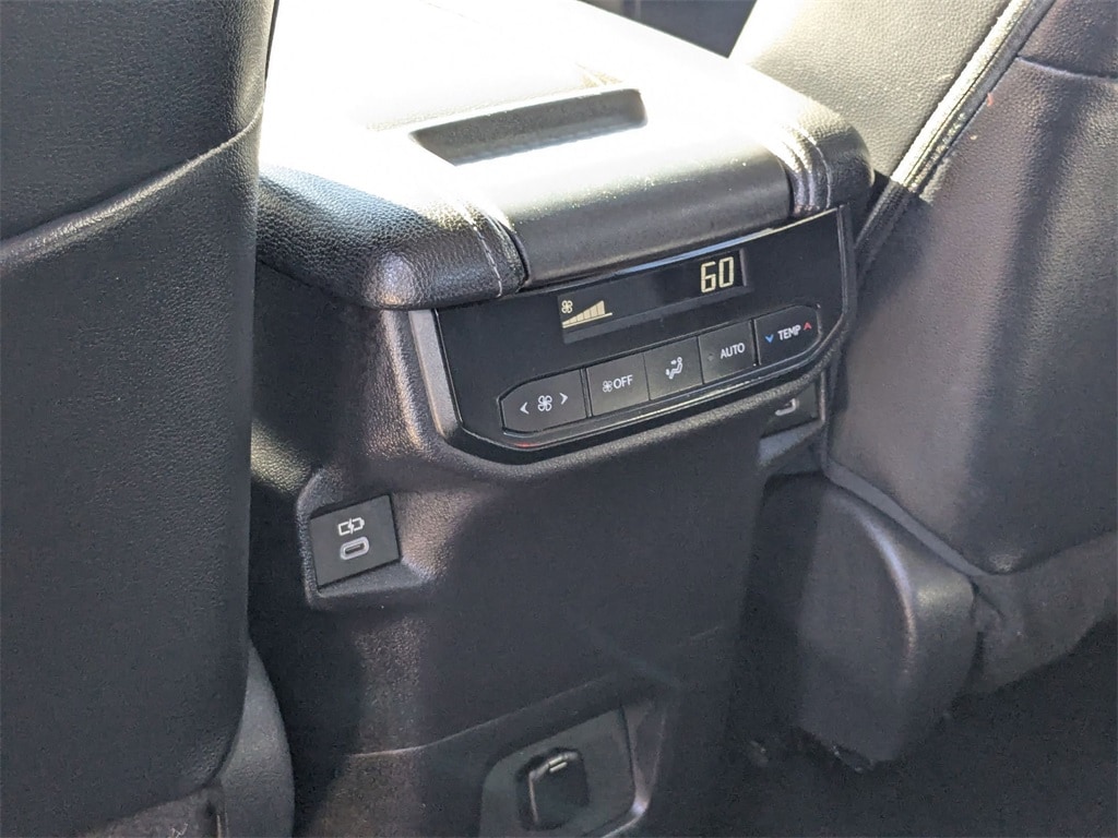 Thumbnail: 2025 Toyota Grand Highlander - 28