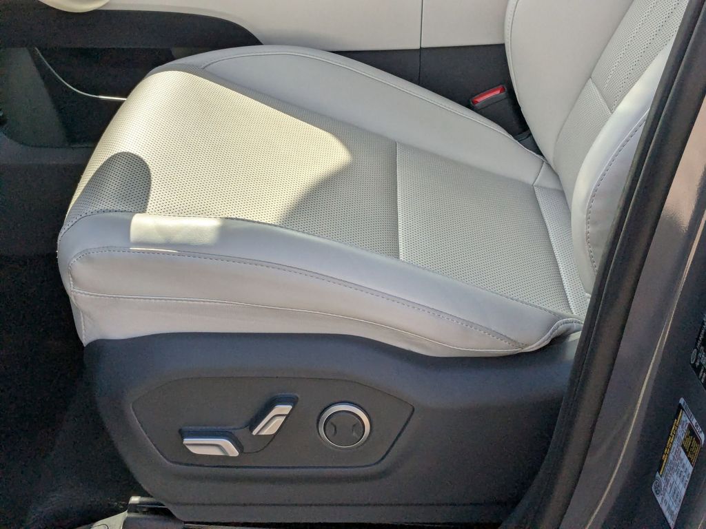 Thumbnail: 2025 Hyundai Santa Fe - 23