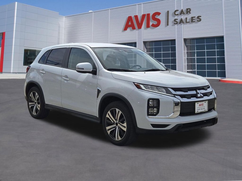 Thumbnail: 2025 Mitsubishi Outlander Sport - 3
