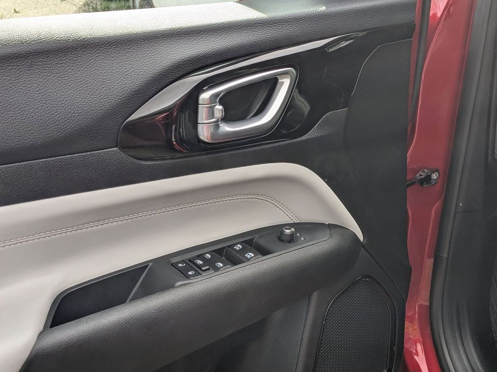 Thumbnail: 2025 Jeep Compass - 13