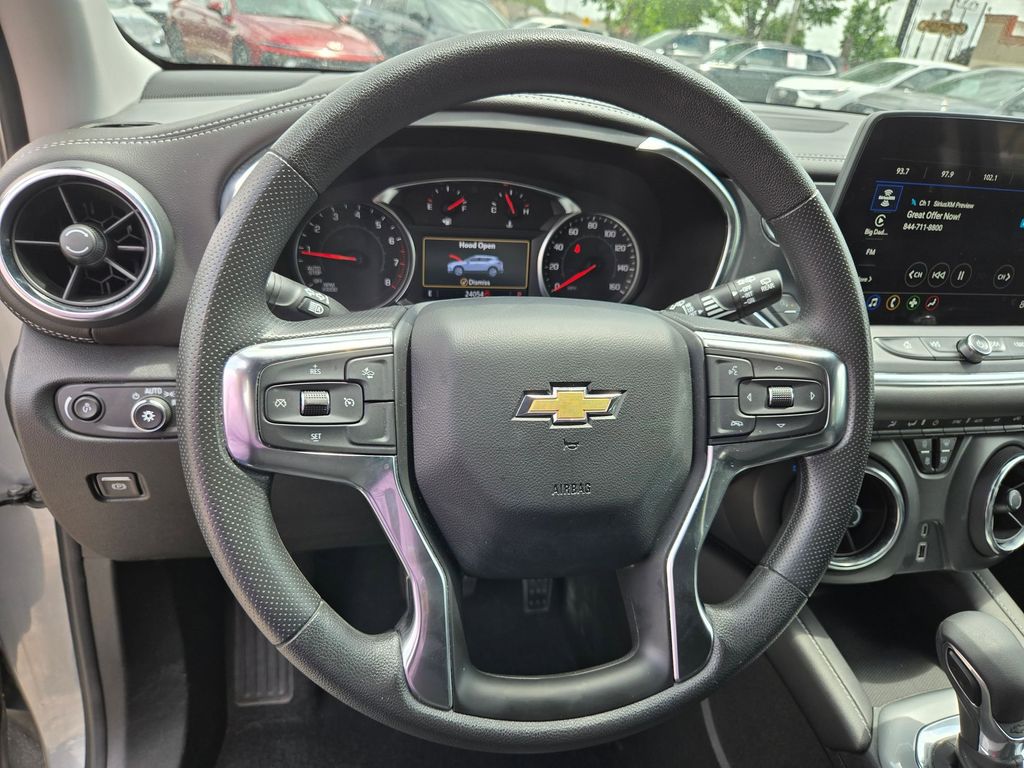 Thumbnail: 2025 Chevrolet Blazer - 21