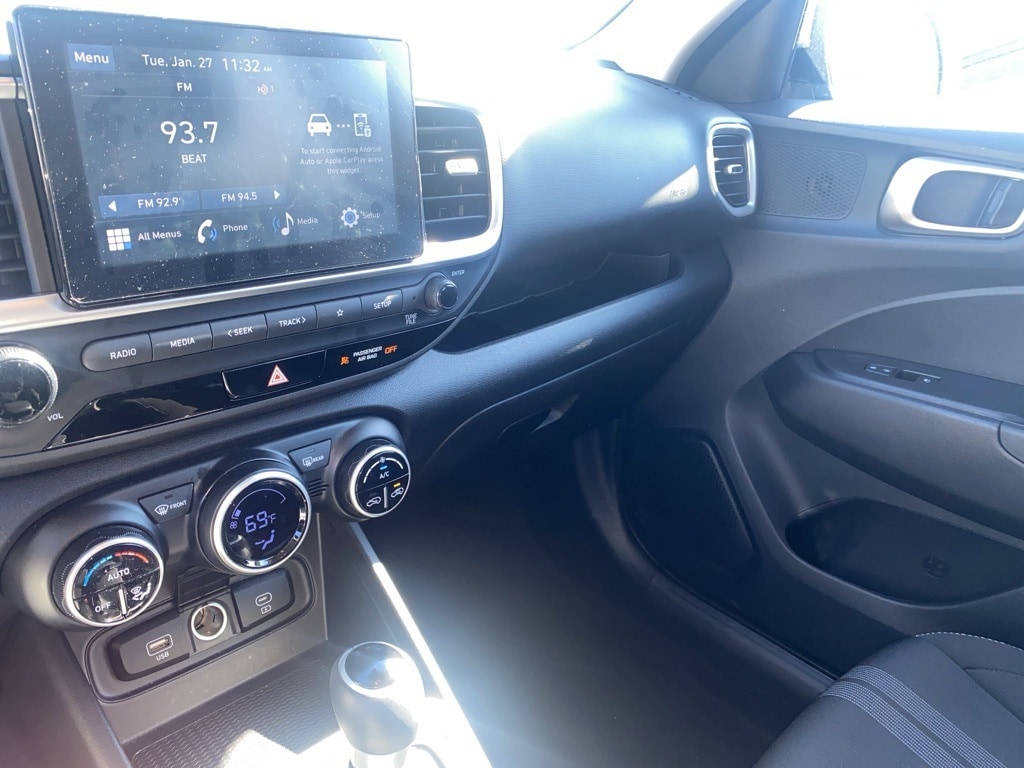 Thumbnail: 2025 Hyundai Venue - 9