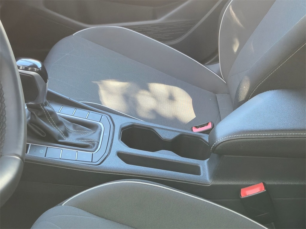 Thumbnail: 2025 Volkswagen Jetta - 5