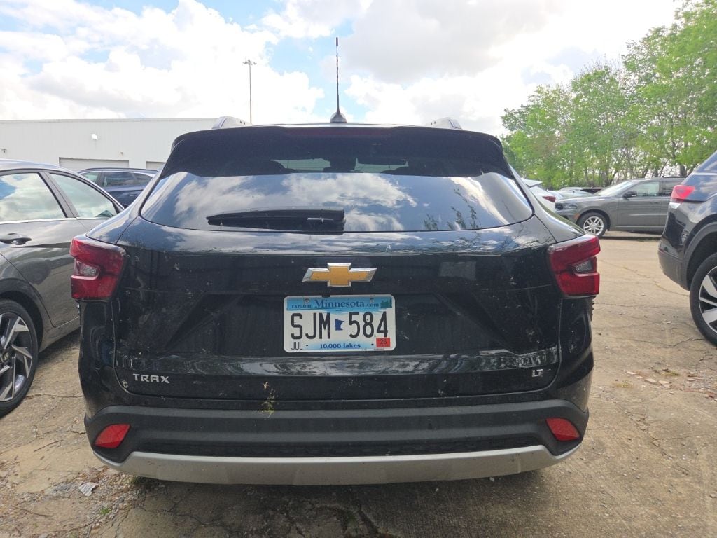 Thumbnail: 2025 Chevrolet Trax - 10