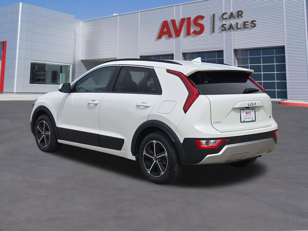 Thumbnail: 2025 Kia Niro - 6