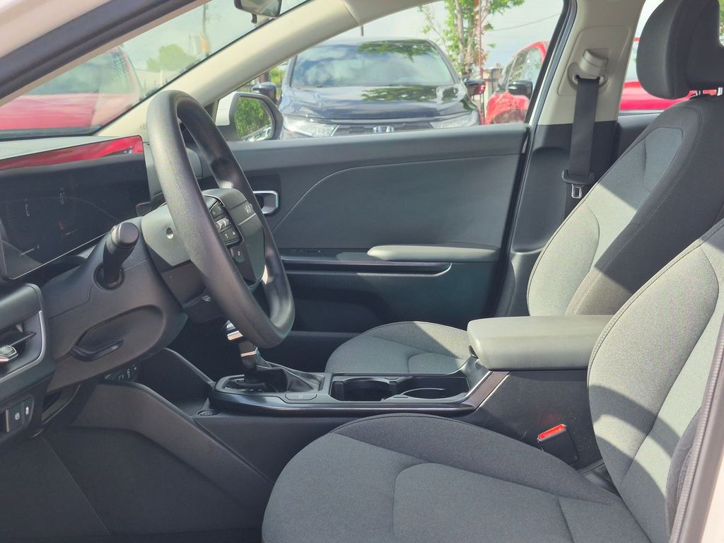 Thumbnail: 2025 Kia K4 - 15