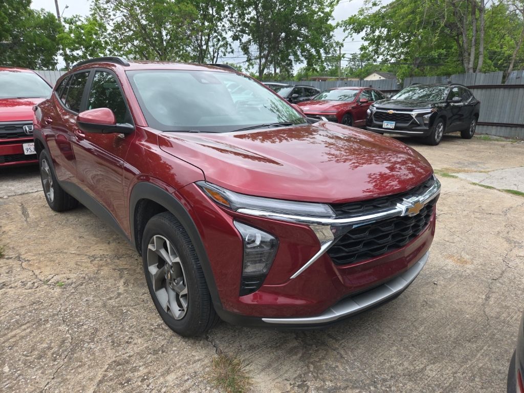 Thumbnail: 2025 Chevrolet Trax - 5