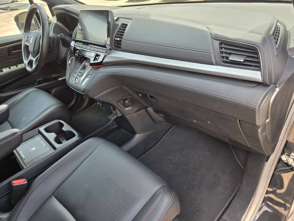 2025 Honda Odyssey Sport L - Photo 31