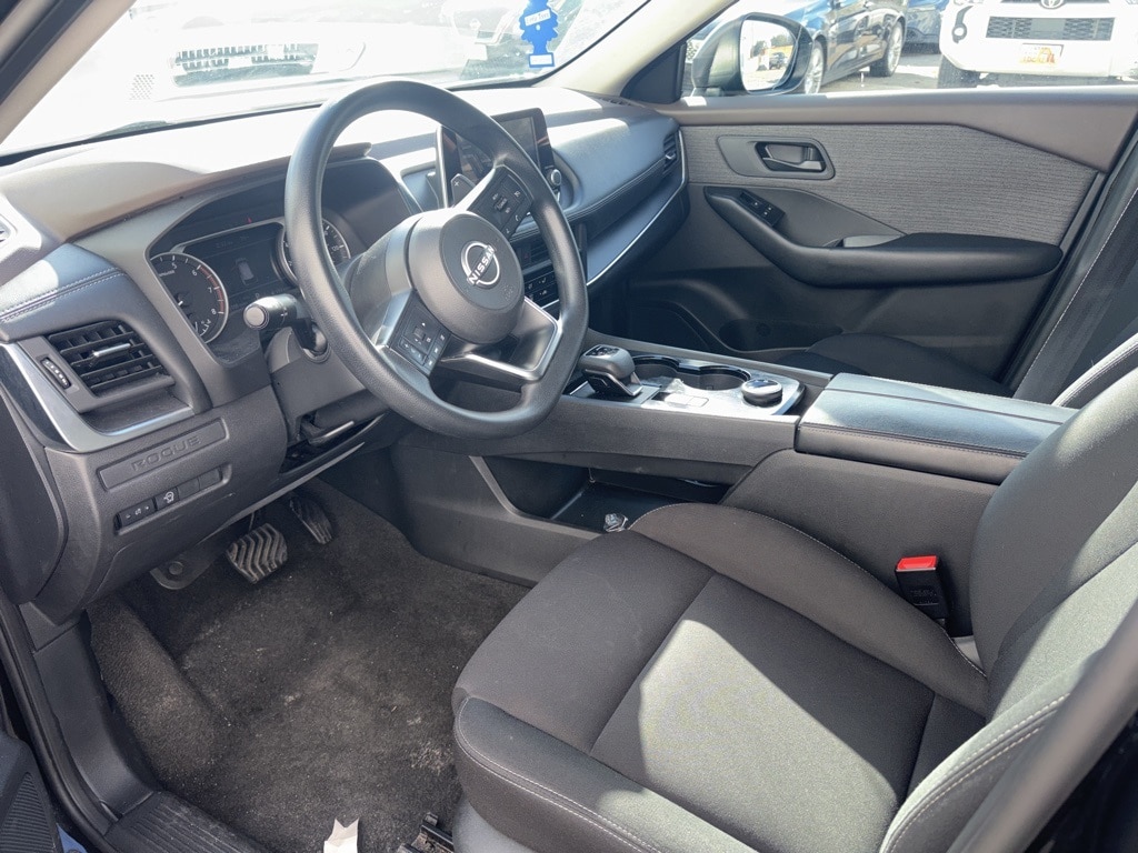 Thumbnail: 2023 Nissan Rogue - 8