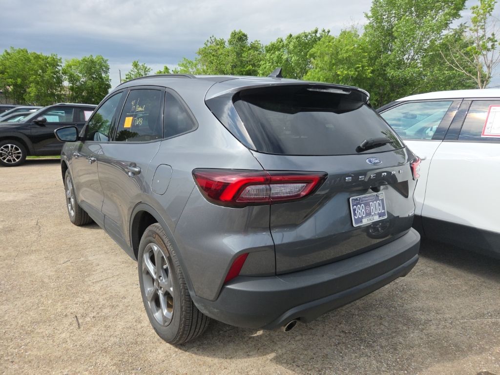 Thumbnail: 2025 Ford Escape - 8