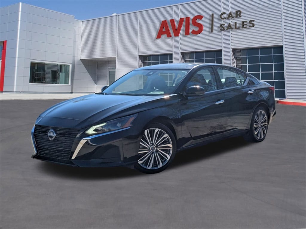 Thumbnail: 2023 Nissan Altima - 1