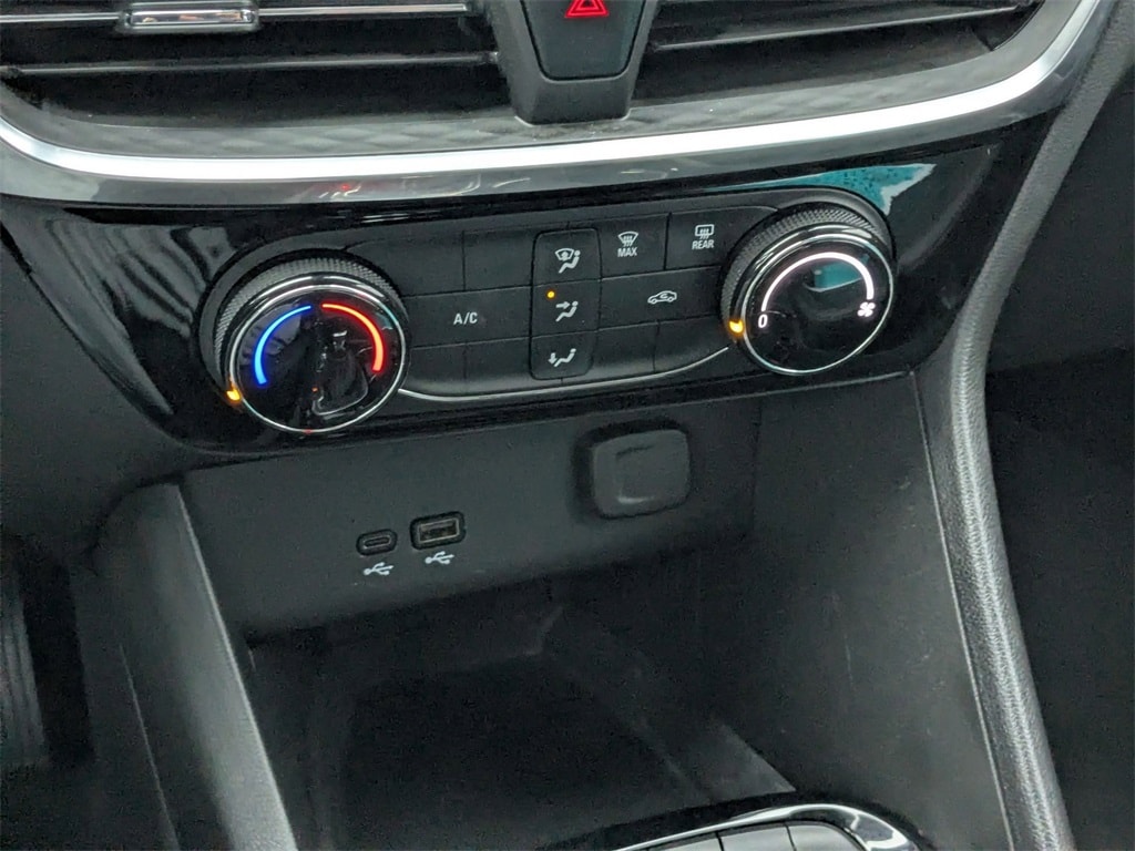 Thumbnail: 2024 Buick Encore GX - 22