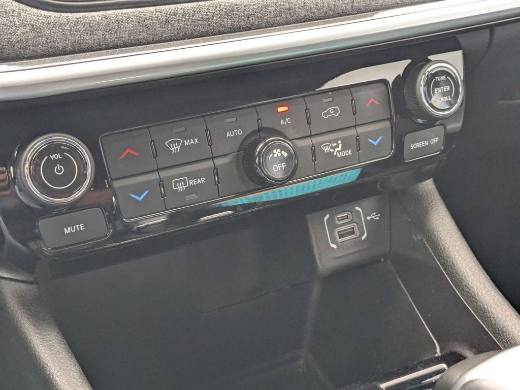 Thumbnail: 2025 Jeep Compass - 22