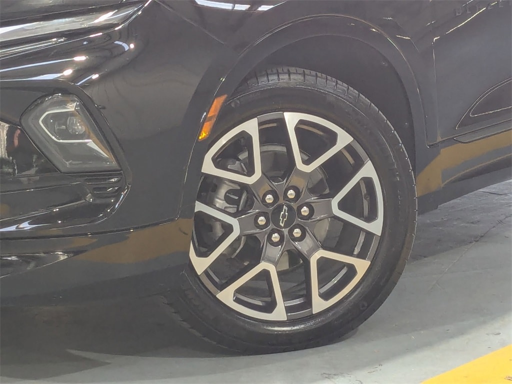 Thumbnail: 2025 Chevrolet Blazer - 31