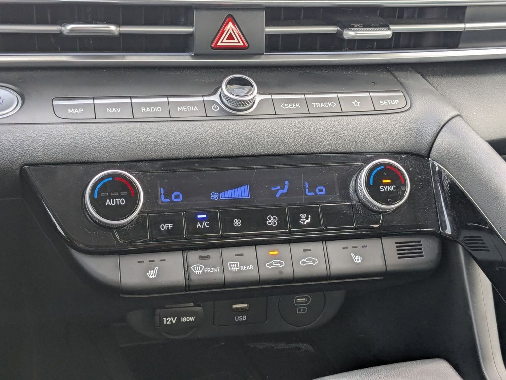 Thumbnail: 2025 Hyundai Elantra - 22