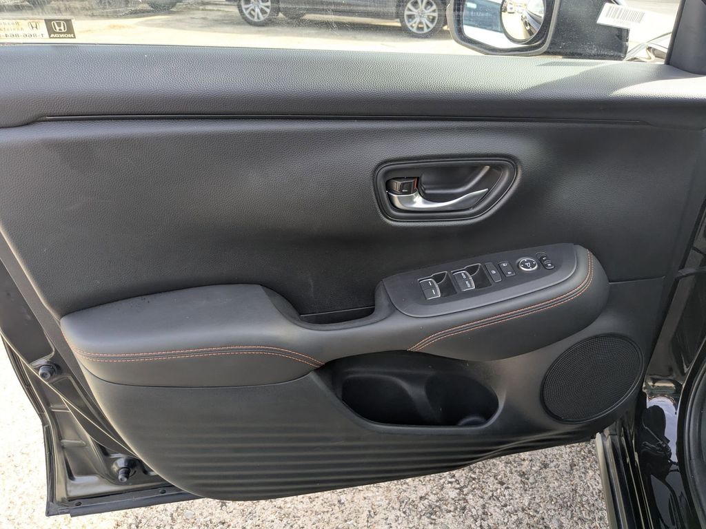 Thumbnail: 2025 Honda HR-V - 11