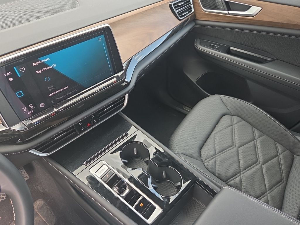 Thumbnail: 2025 Volkswagen Atlas - 3