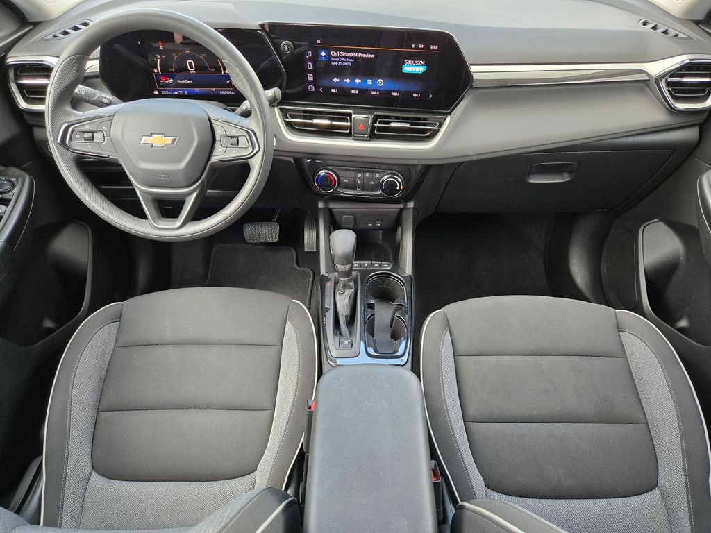 Thumbnail: 2025 Chevrolet TrailBlazer - 25