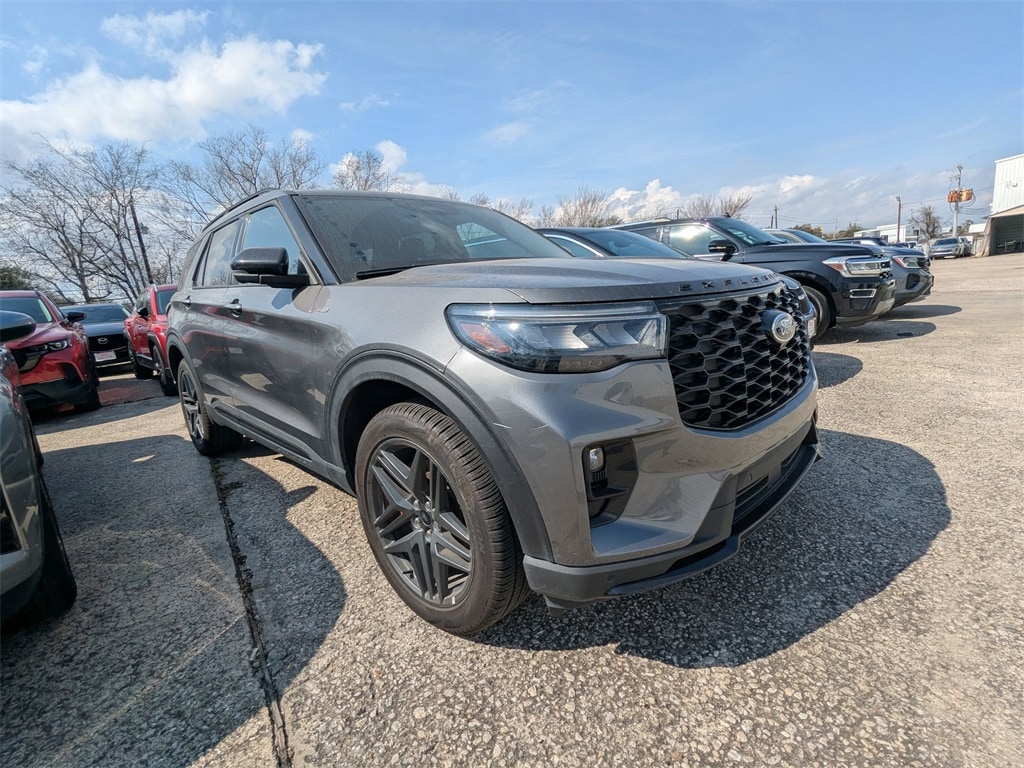 Certified 2025 Ford Explorer ST-Line SUV