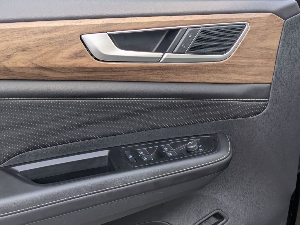 Thumbnail: 2025 Volkswagen Atlas - 13