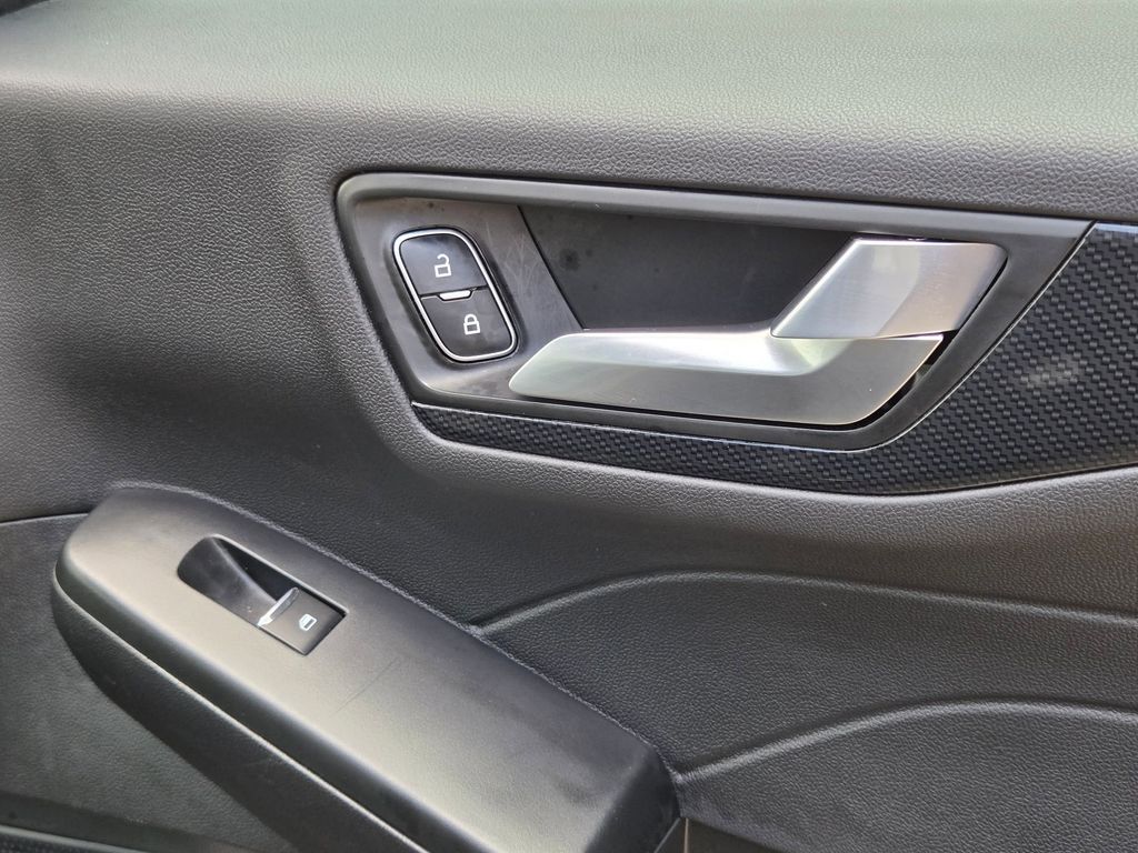 Thumbnail: 2025 Ford Escape - 34