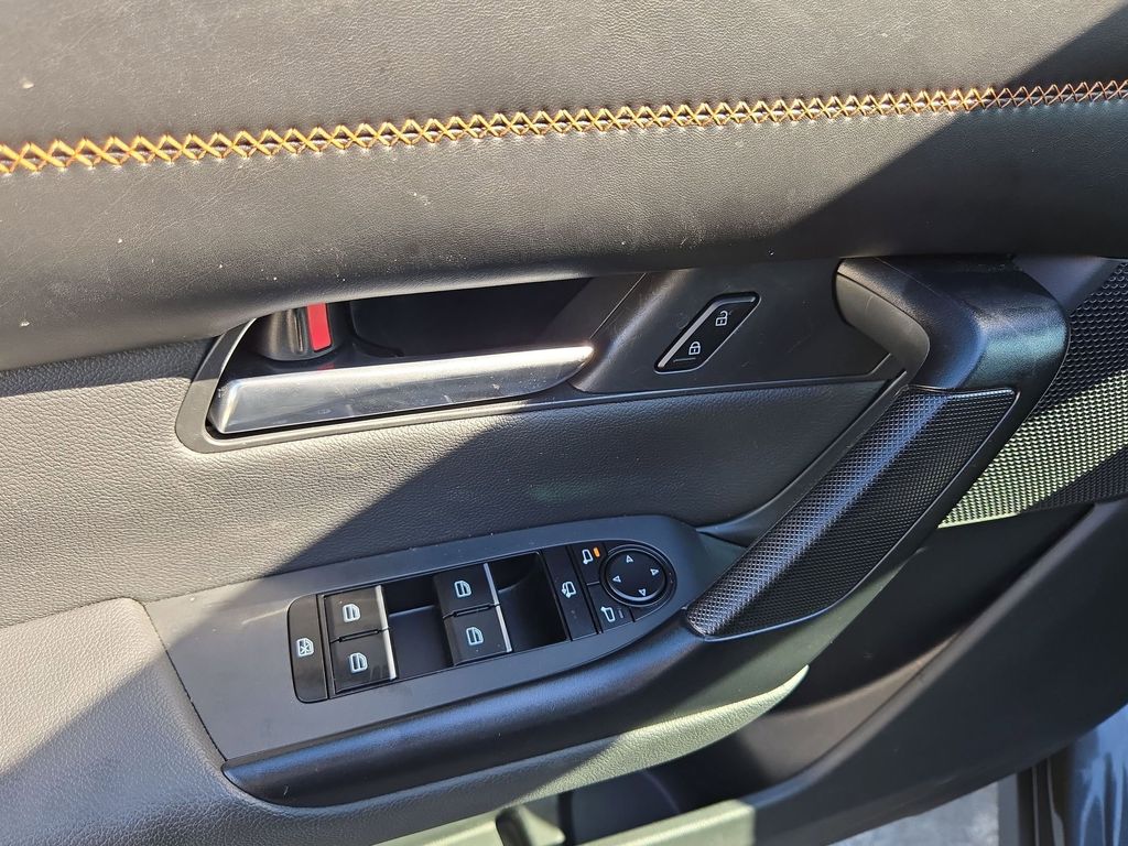 Thumbnail: 2025 Mazda CX-50 - 14