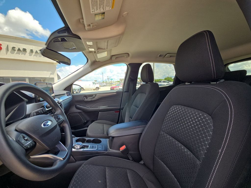 Thumbnail: 2025 Ford Escape - 23
