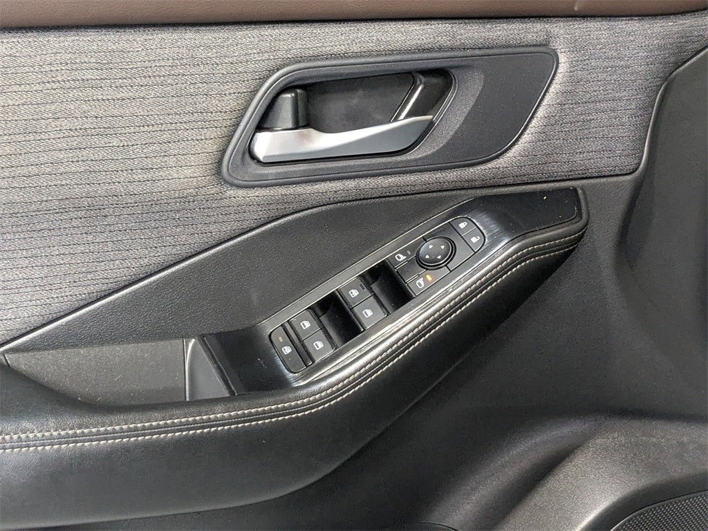 Thumbnail: 2023 Nissan Rogue - 13