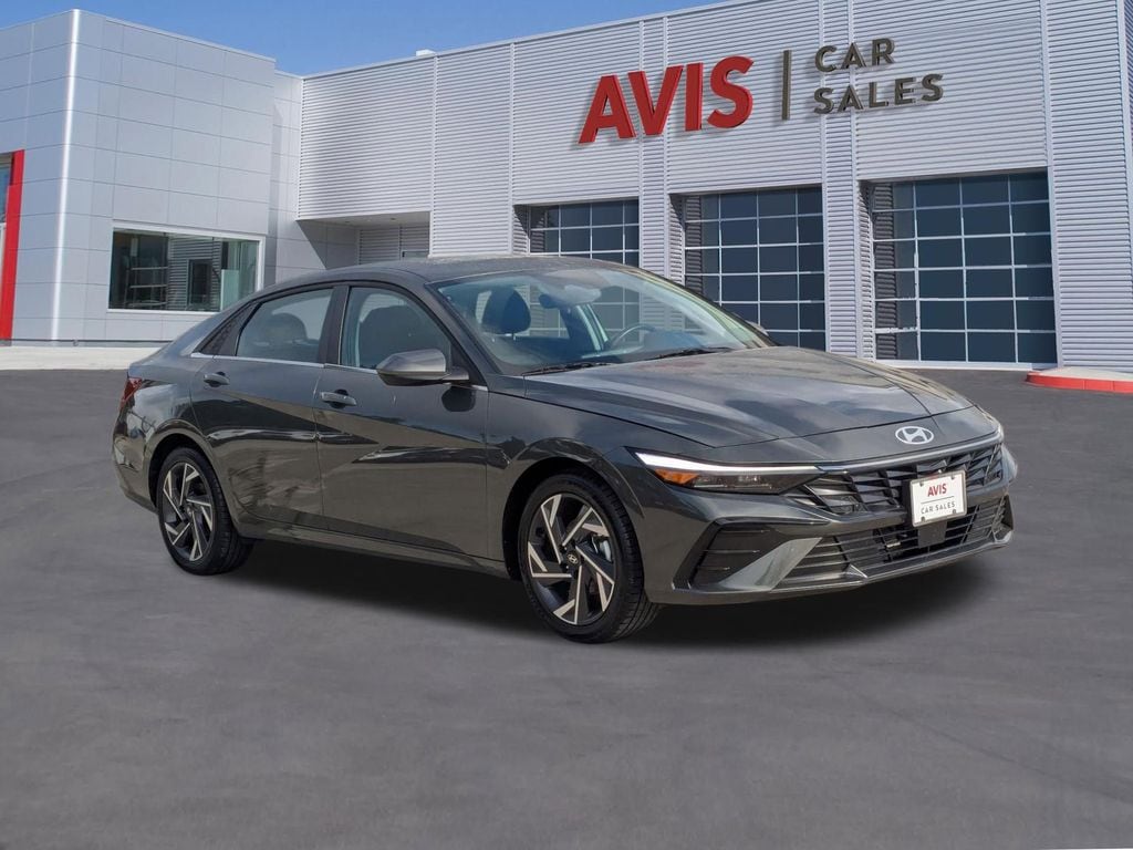 Thumbnail: 2025 Hyundai Elantra - 3