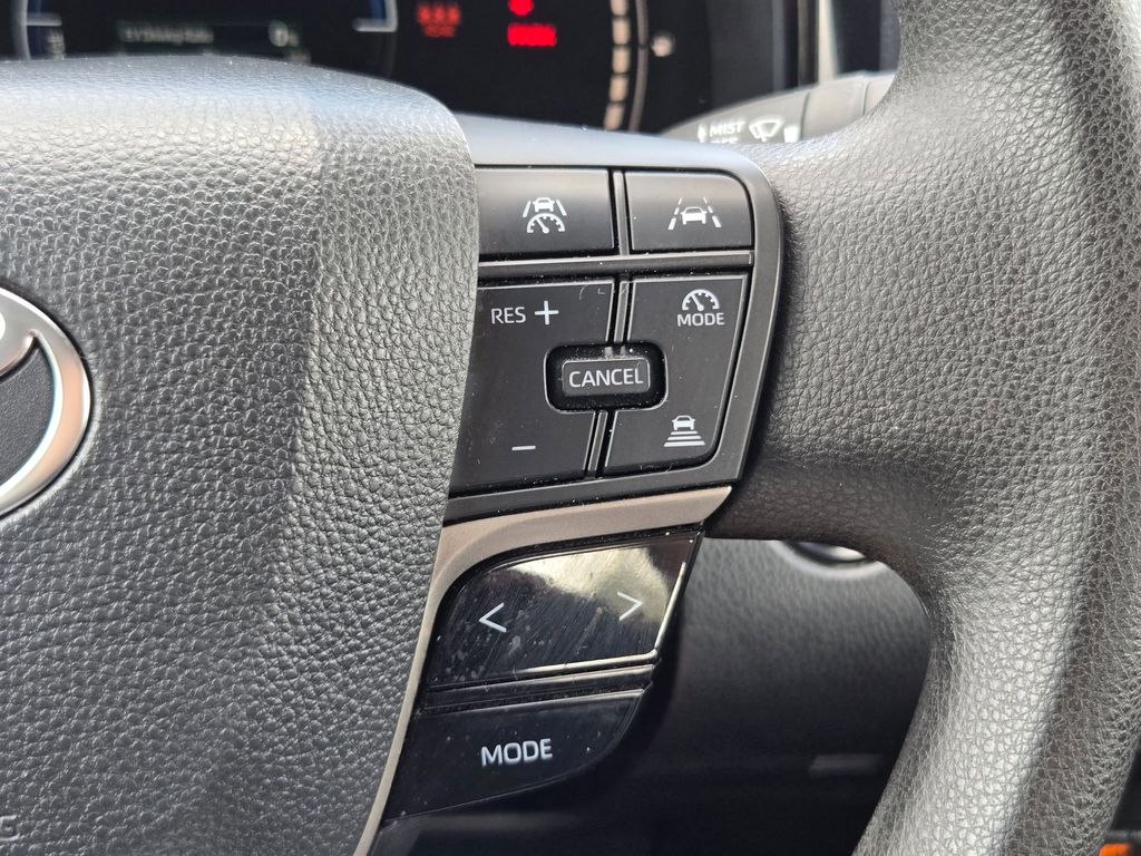 Thumbnail: 2025 Toyota Camry - 21