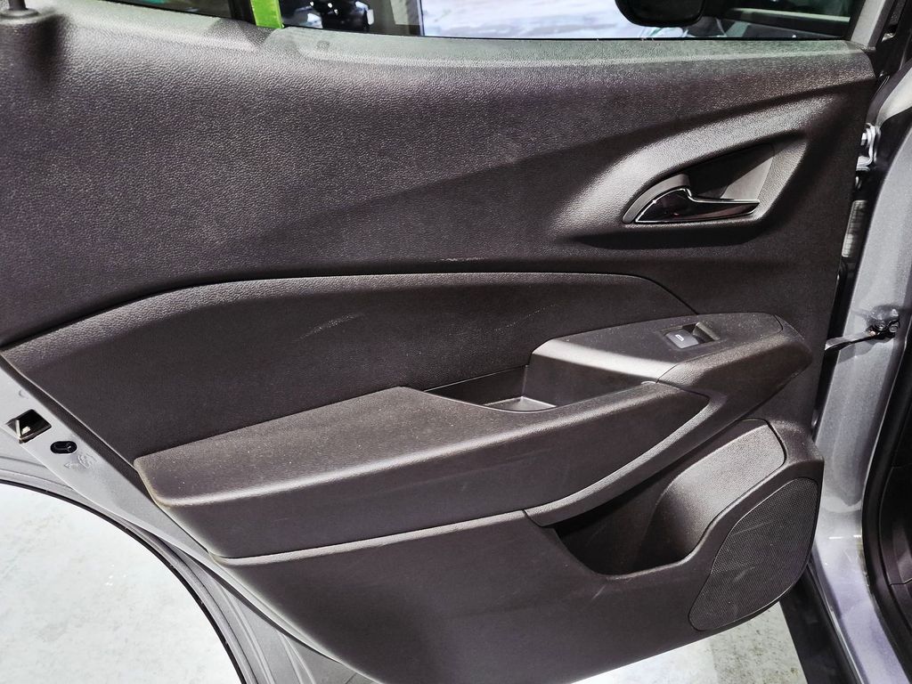 Thumbnail: 2025 Chevrolet Trax - 24