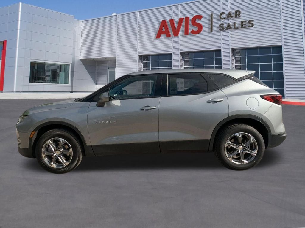 Thumbnail: 2025 Chevrolet Blazer - 10