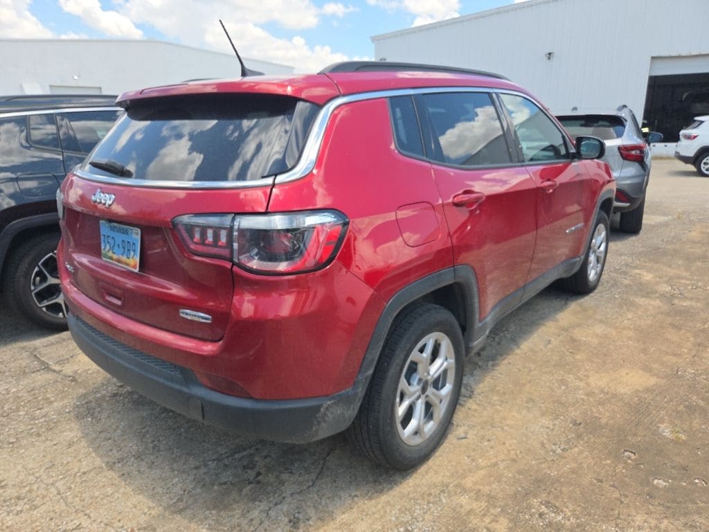 Thumbnail: 2025 Jeep Compass - 9