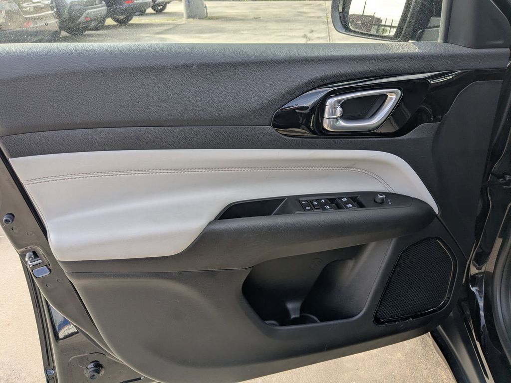 Thumbnail: 2025 Jeep Compass - 11