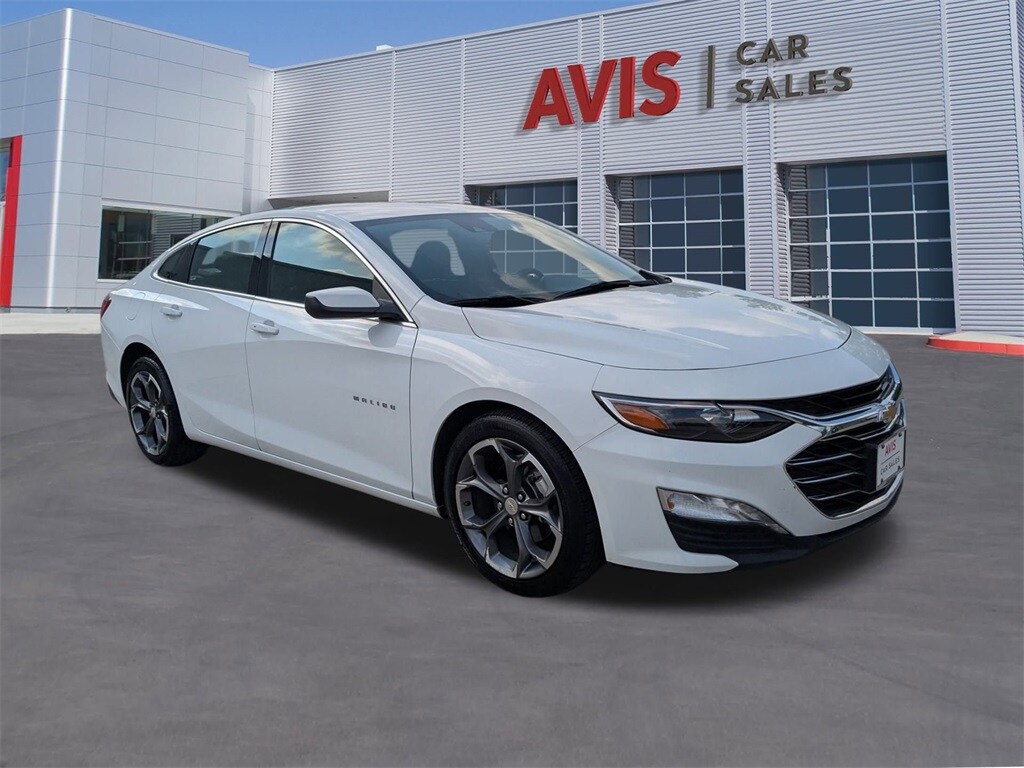 2024 Chevrolet Malibu 1LT photo 3