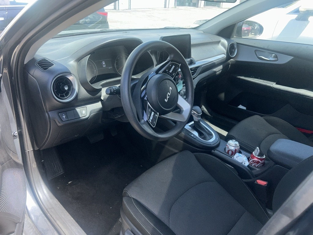 Thumbnail: 2024 Kia Forte - 7